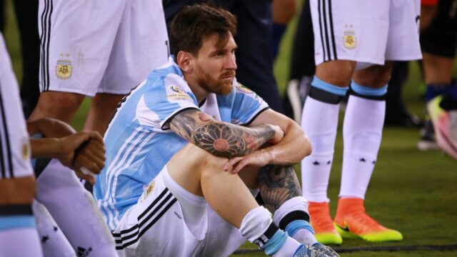 Kontroverzia Lionel Messi VAR vyvolala kritiku hlavného trénera Juhoafrickej republiky v súvislosti so zákazom Themba Zwanea
