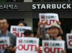 Kórejská spoločnosť Starbucks zatvorí obchody na hodiny dejepisu po rozhorčení „Dňa tankov“ | Obchod a ekonomika Kórejská spoločnosť Starbucks zatvorí obchody na hodiny dejepisu po rozhorčení „Dňa tankov“ | Obchod a ekonomika