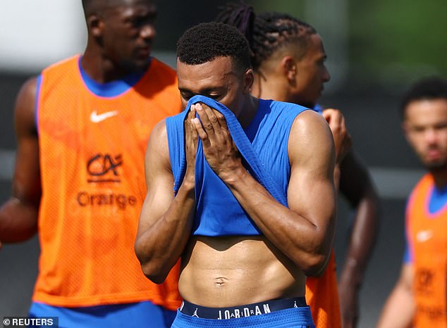 Kylian Mbappe je superhviezdou majstrovstiev sveta, ktorá je doma „nenávidená“: Kylian Mbappe má byť jednou z hviezd na týchto majstrovstvách sveta, no mnohí fanúšikovia ho nemilujú
