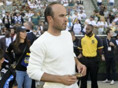 Landon Donovan odpálil leteckú spoločnosť po cestovnom fiasku na majstrovstvách sveta Landon Donovan odpálil leteckú spoločnosť po cestovnom fiasku na majstrovstvách sveta