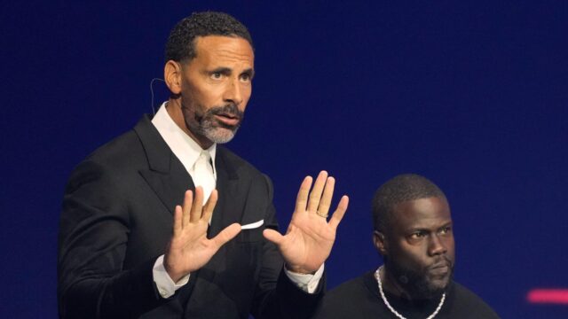 Liverpool: Rio Ferdinand „stále počúva“ Reds podpísali zmluvu s najvyšším Liverpool: Rio Ferdinand „stále počúva“ Reds podpísali zmluvu s najvyšším cieľom a hviezdou „YouTube“