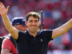 Liverpool „rokuje“ o „prvom prestupe pre Andoniho Iraolu“, ako bola navrhnutá výmenná dohoda Odznak Andoni Iraola Liverpool