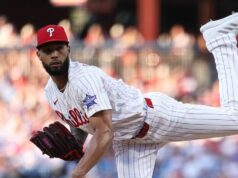 MLB: Bezbodová séria Cristophera Sancheza sa končí na 50 2/3 3. júna 2026; Philadelphia, Pensylvánia, USA; Nadhadzovač Philadelphie Phillies Cristopher Sanchez (61) hádže ihrisko proti San Diego Padres počas štvrtej zmeny v Citizens Bank Park. Povinný kredit: Bill Streicher-Imagn Images