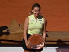 Maja Chwalinska dúfa, že historické finále French Open môže inšpirovať Poľka Maja Chwalinska je držiteľkou trofeje za druhé miesto vo finálovom tenisovom zápase proti Ruske Mirre Andreevovej na French Open v Paríži v sobotu 6. júna 2026.