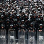Majstrovstvá sveta naživo: Poriadková polícia nasadená na protesty pred otváracím ceremoniálom
