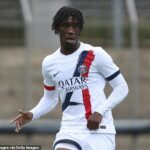 Man City rokuje o podpísaní zmluvy s 18-ročným obrancom PSG – ako dvojitý zásah Man United vo West Hame: TRANSFER WINDOW WATCH