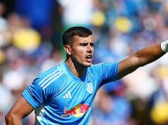 Man United zvažuje šokový krok pre brankára Premier League uprostred plánov na zmenu Altay Bayindir a 120 000 libier týždenne exil Andre Onana po vynikajúcej debutovej sezóne Senna Lammensa. Manchester United zvažuje prekvapivý krok pre brankára Leeds United Karla Darlowa