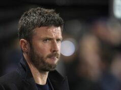 Man Utd plánuje „únos“ prestupu za hviezdu v hodnote 35 miliónov libier, zatiaľ čo prebiehajú rokovania o zmluve Manchester United a Michael Carrick údajne plánujú uniesť rozhovory o prestupe obrancu Serie A.