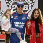 Manželka Kylea Buscha vydáva vyhlásenie niekoľko týždňov po smrti legendy NASCAR
