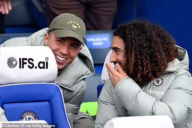 Marc Cucurella riskoval rozrušenie Chelsea tým, že verejne vyzval Enza Fernandeza, aby sa pripojil k Realu