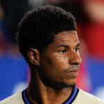 PAMPLONA, ŠPANIELSKO - 2026/05/02: Marcus Rashford (FC Barcelona) videný v akcii počas zápasu LaLiga EA SPORTS medzi CA Osasuna a FC Barcelona na štadióne El Sadar. Konečné skóre; CA Osasuna 1-2 FC Barcelona. (Foto Maciej Rogowski/SOPA Images/LightRocket cez Getty Images)