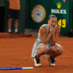 Marta Kostyuková v utorok na French Open prekonala svoju Ukrajinku Elinu Svitolinovú v troch setoch a dostala sa do svojho prvého grandslamového semifinále.