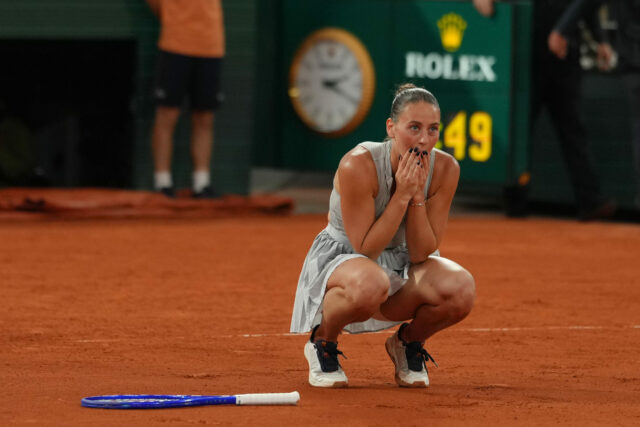Marta Kostyuk potopila Elinu Svitolinovú a dostala sa do semifinále Marta Kostyuková v utorok na French Open prekonala svoju Ukrajinku Elinu Svitolinovú v troch setoch a dostala sa do svojho prvého grandslamového semifinále.