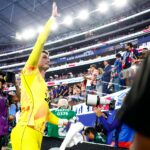 Americký brankár Matt Freese máva davom po tom, čo porazil Paraguaj počas zápasu majstrovstiev sveta na štadióne SoFi.