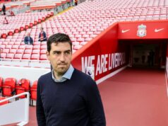 Mentor Andoniho Iraolu o jeho plachosti, „najlepší v triede“ a prečo bude nezabudnuteľný Andoni Iraola vychádza z tunela Anfield.
