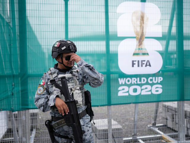 Mexiko sa pripravuje na oslavy a protesty, keď sa začínajú Mexiko sa pripravuje na oslavy a protesty, keď sa začínajú majstrovstvá sveta v napätí | Majstrovstvá sveta 2026