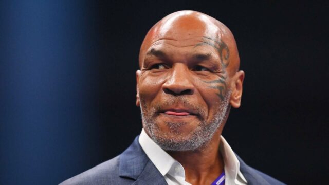 Mike Tyson zverejňuje pripomienku svojho želania Lionela Messiho a Diego Maradonu, keď Argentína ovládne Alžírsko
