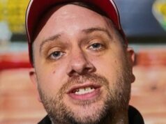 Mokré noci a sprosté reči VAR: Môj život ako extra Vitajte vo Wrexhame dailystar
