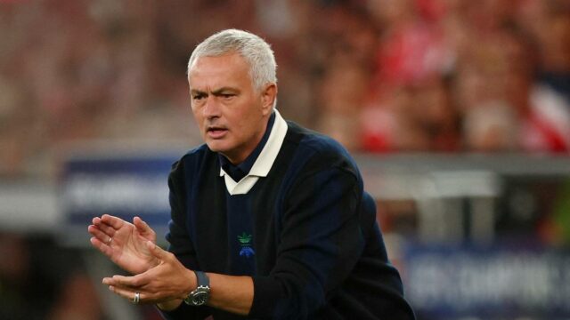 Mourinho podal sťažnosť na sankcie tureckej futbalovej federácie
