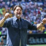 Mauricio Pochettino a jeho hráči boli po víťazstve na majstrovstvách sveta nad Austráliou serenádou