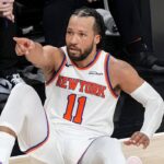 NBA vyšetrujúca fanúšikov, ktorí údajne smerovali poznámky na adresu Jalena Brunsona: správa