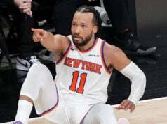 NBA vyšetrujúca fanúšikov, ktorí údajne smerovali poznámky na adresu Jalena Brunsona: správa NBA vyšetrujúca fanúšikov, ktorí údajne smerovali poznámky na adresu Jalena Brunsona: správa