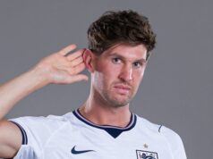 Najpodivnejšie fotografie mužstva z majstrovstiev sveta 2026 v Anglicku, kde Harry Kane „vyzerá znudene“ a John Stones „vyparuje“ Najpodivnejšie fotografie mužstva z majstrovstiev sveta 2026 v Anglicku, kde Harry Kane „vyzerá znudene“ a John Stones „vyparuje“