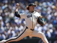 Námorníci sú pripravení opustiť RHP Bryce Millera a začať proti Tigerom 31. mája 2026; Seattle, Washington, USA; Prvý nadhadzovač Seattle Mariners Bryce Miller (50) hádže proti Arizona Diamondbacks počas prvej zmeny v T-Mobile Parku. Povinný kredit: John Froschauer-Imagn Images