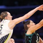 Návrat Kelsey Plum nemôže zvrátiť sklz Sparks v prehre s Wings