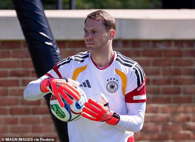 Podľa správ niektorí hráči Nemecka chcú, aby Manuel Neuer nehral proti Ekvádoru