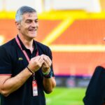 Neskorý záujem zo strany Východného Bengálska zastavuje papierovanie Panagiotisa Dilmperisa ako trénera Mohun Bagan SG