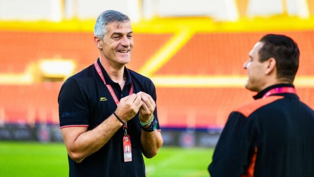 Neskorý záujem zo strany Východného Bengálska zastavuje papierovanie Panagiotisa Dilmperisa ako trénera Mohun Bagan SG
