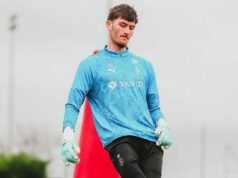 Newcastle rokuje o prestupe za 24 miliónov libier za brankára, ktorý obdivuje aj Real Madrid – a lekárske vyšetrenie by sa mohlo uskutočniť začiatkom budúceho týždňa Ewen Jaouen z Reims by mohol zamieriť do Newcastlu v hodnote 24 miliónov libier