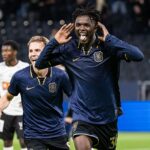 Newcastle a Brighton bojujú o získanie Zadoka Yohannu, pričom záujem má aj množstvo ďalších klubov.