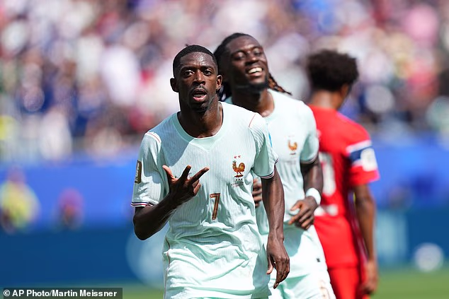Ousmane Dembele sa predviedol hetrikom proti Nórsku a predviedol Zlatú loptu