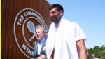 Novak Djokovič sa vo Wimbledone stretne s Jannikom Sinnerom skôr, ako sa očakávalo
