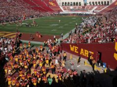 Nový hráč USC linebacker Talanoa Ili sa pripája k súdnemu procesu, ktorý sa snaží zvrátiť nový systém NIL Nový hráč USC linebacker Talanoa Ili sa pripája k súdnemu procesu, ktorý sa snaží zvrátiť nový systém NIL
