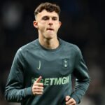 Maeson King, ktorý sa rozcvičuje v Tottenhame Hotspur v Európskej lige, dostal od klubu novú zmluvu.