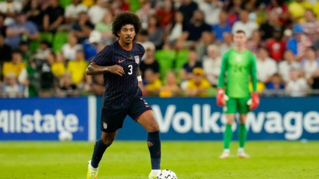 Obranca USMNT Chris Richards trénuje, ale nebude súťažiť s Nemeckom
