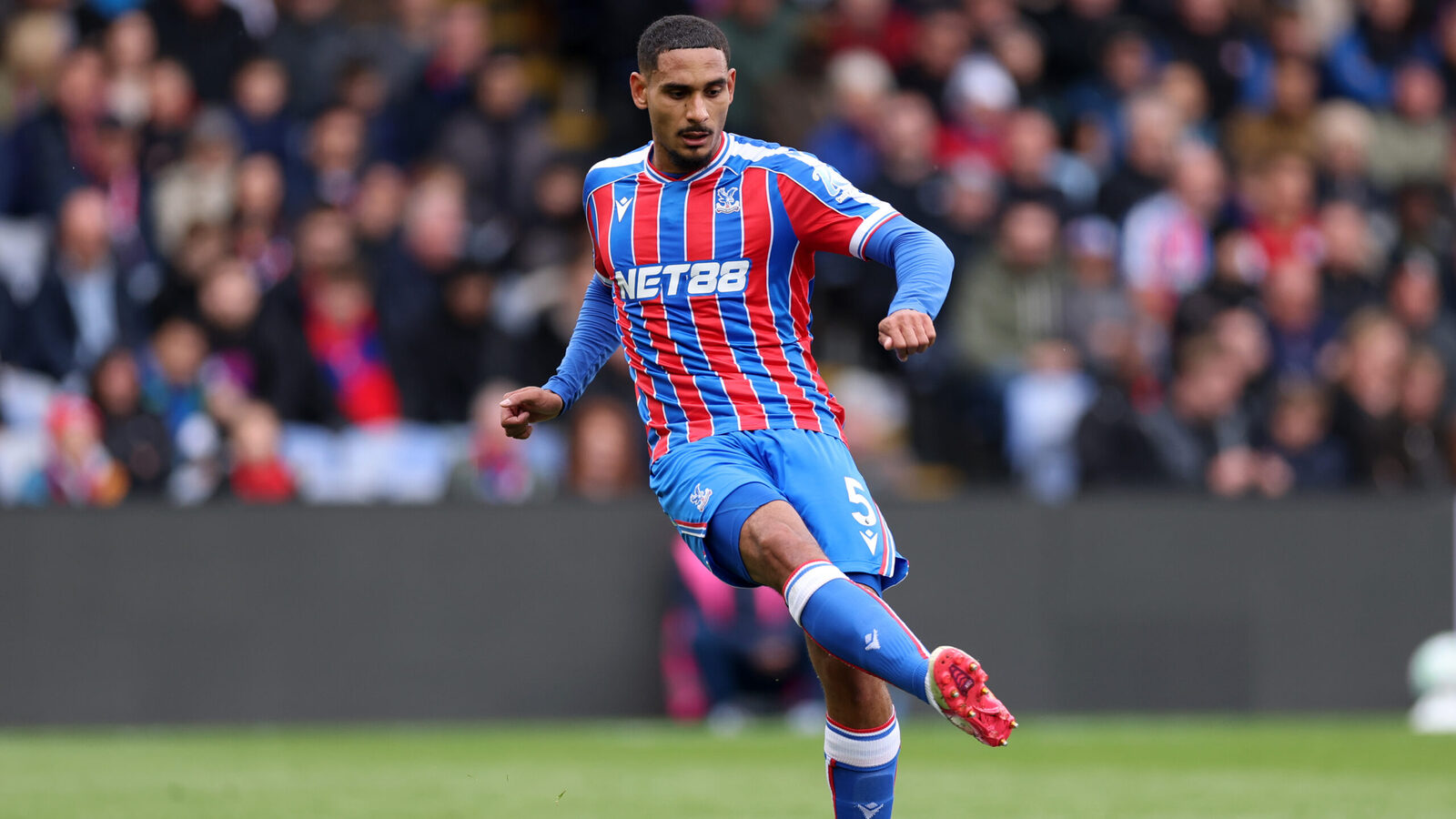 Očakáva sa, že Chelsea pristane s týmto Crystal Palace Defender: Dobrá voľba pre Alonsa?