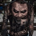 Alejandro Garnacho predviedol svoje nové tetovanie inšpirované Jokerom od Heatha Ledgera