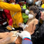 Otec a syn vytiahli živých štyri dni po zemetrasení vo Venezuele | Zemetrasenia