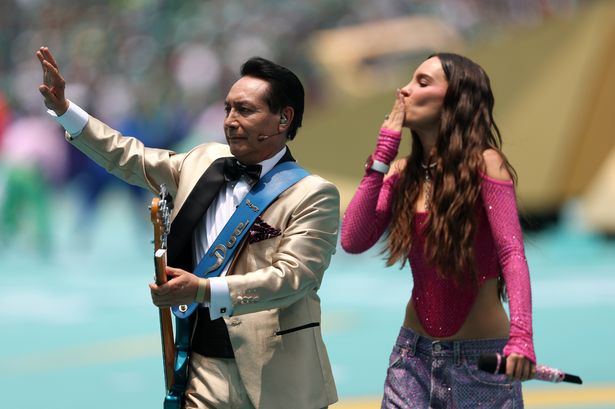 Otvárací ceremoniál majstrovstiev sveta na obrázkoch, keď Shakira kradne show Otvárací ceremoniál majstrovstiev sveta na obrázkoch, keď Shakira kradne show v odvážnom oblečení