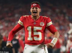 Patrick Mahomes podpísal prvú zmluvu v NFL v hodnote viac ako POL MILIARDY, keď šéfovia odmenili hviezdu QB úžasným kontraktom Patrick Mahomes podpísal vôbec prvý kontrakt NFL v hodnote viac ako pol miliardy dolárov