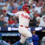 21. júna 2026; Philadelphia, Pensylvánia, USA; Kyle Schwarber (12) z Philadelphie Phillies zaútočil na tri rany proti New York Mets v druhej smene v Citizens Bank Park. Povinný kredit: Kyle Ross-Imagn Images