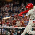 Bryson Stott z Philadelphia Phillies zasiahol homerun v Nationals Park vo Washingtone, DC