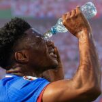 FIFA vyvolala hnev po tom, čo zakázala fanúšikom nosiť fľaše s vodou na miesta konania majstrovstiev sveta