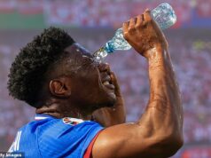 Pobúrenie, keď FIFA zakázala fanúšikom brať fľaše s vodou na štadióny majstrovstiev sveta napriek obavám z extrémnych horúčav: „Sakra smiešne“ FIFA vyvolala hnev po tom, čo zakázala fanúšikom nosiť fľaše s vodou na miesta konania majstrovstiev sveta