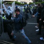 Pobúrenie nad videom zo zatýkania umierajúceho študenta britskou políciou | Protesty