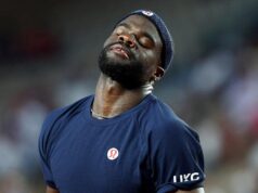 Posledná Američanka Frances Tiafoeová skolabovala na French Open v piatich setoch Posledná Američanka Frances Tiafoeová skolabovala na French Open v piatich setoch